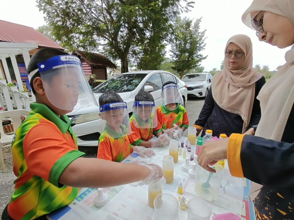 PKTAAB bawa murid PPKI teroka dunia sains